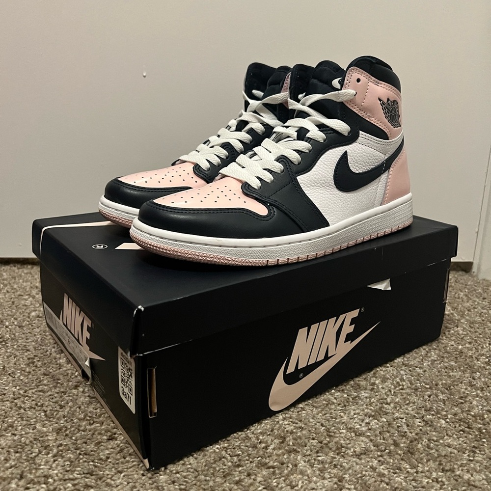Air Jordan 1 Retro High OG Atmosphere Bubble Gum Pink (Women’s)